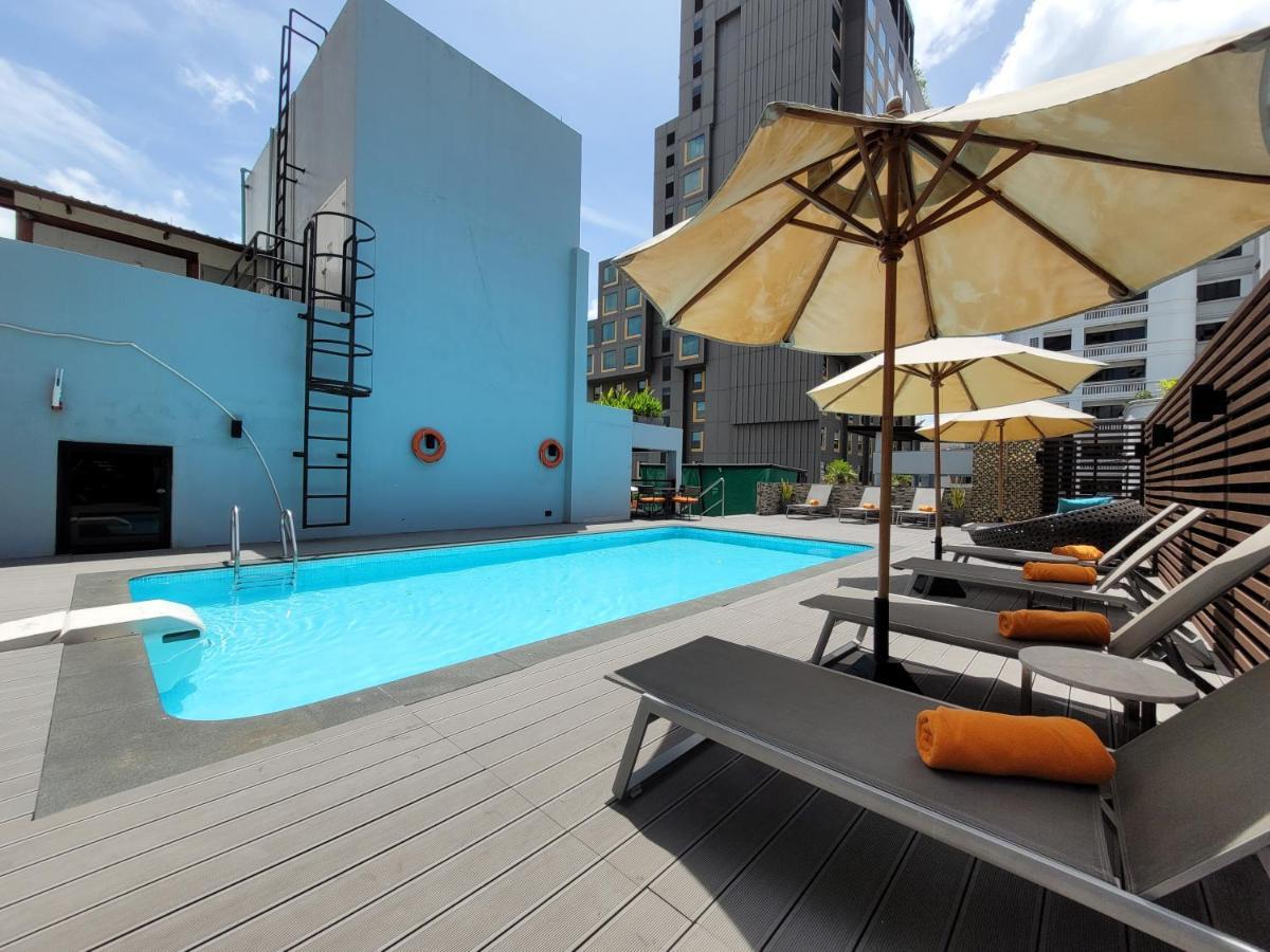 Citrus Suites Sukhumvit 6 By Compass Hospitality Бангкок Екстер'єр фото