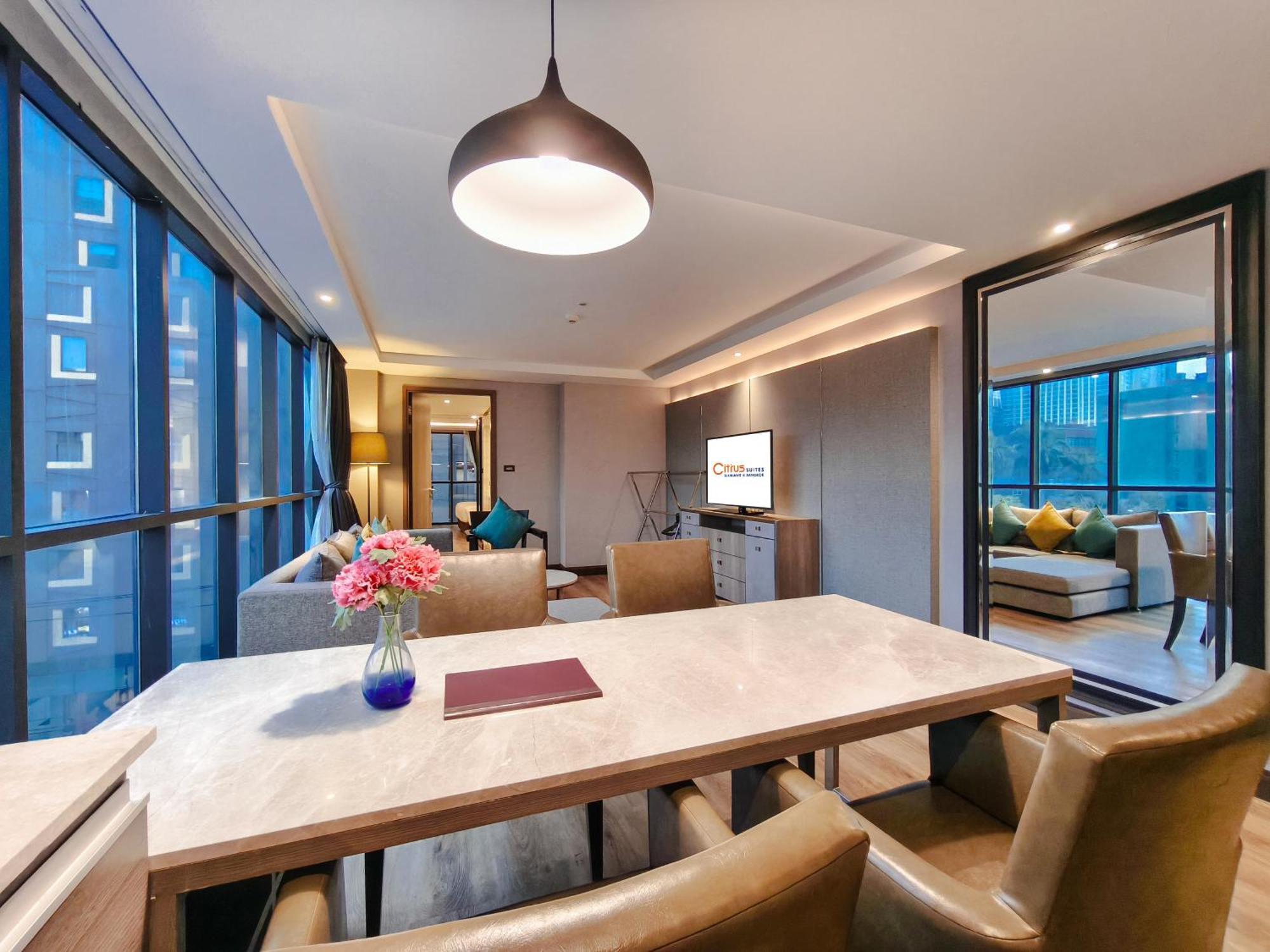Citrus Suites Sukhumvit 6 By Compass Hospitality Бангкок Екстер'єр фото
