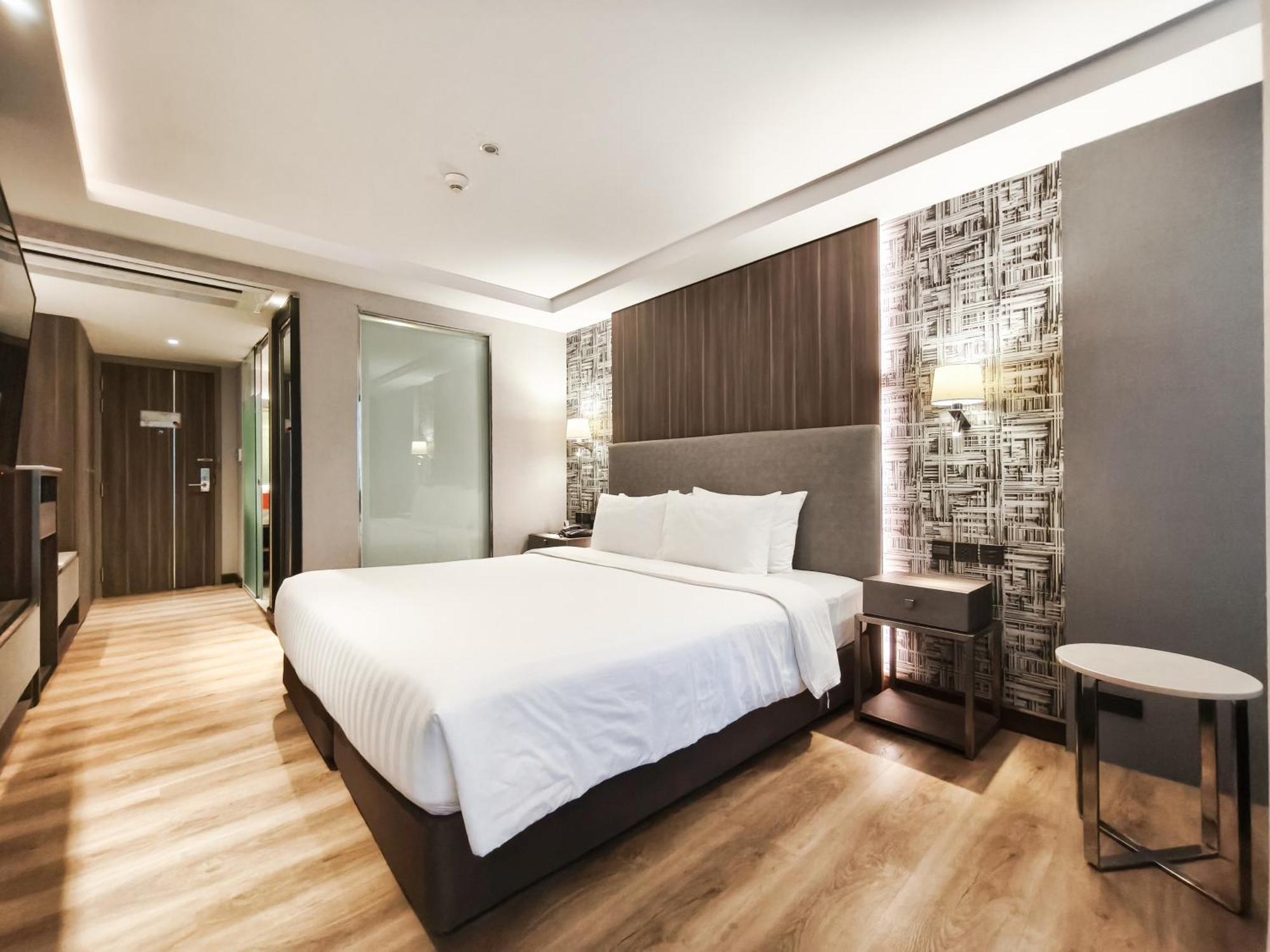 Citrus Suites Sukhumvit 6 By Compass Hospitality Бангкок Екстер'єр фото